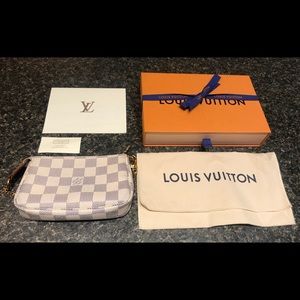 Louis Vuitton - Mini Pouchette - Damier Azur